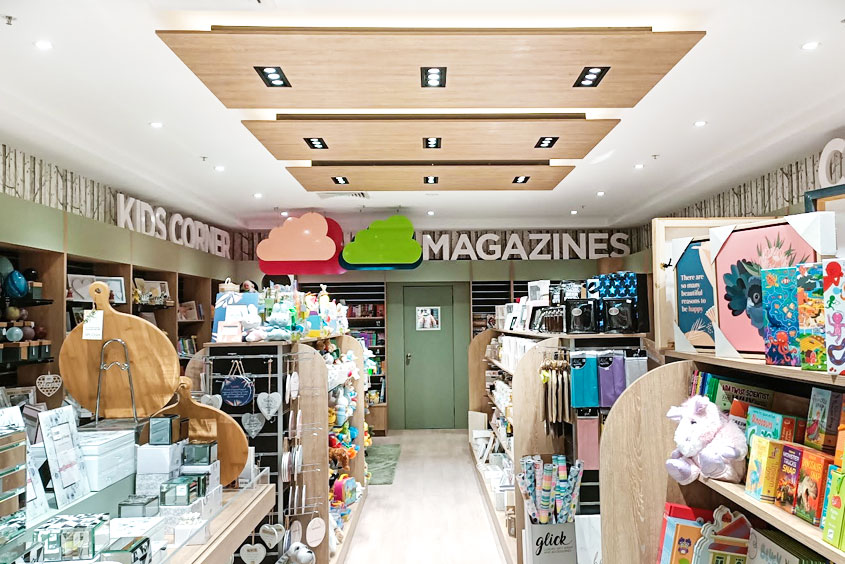 Books and gifts shop Design-4 Books and gifts shop Design-4