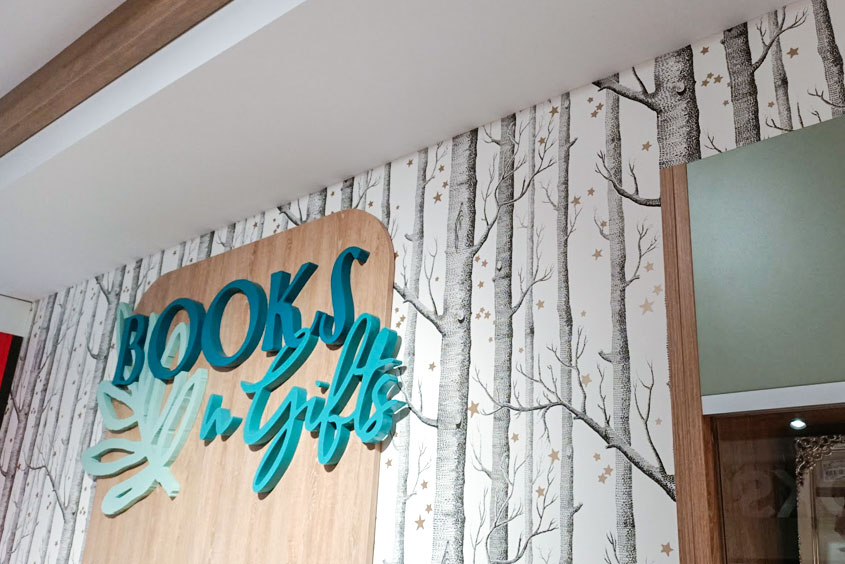 Books and gifts shop Design-7 Books and gifts shop Design-7