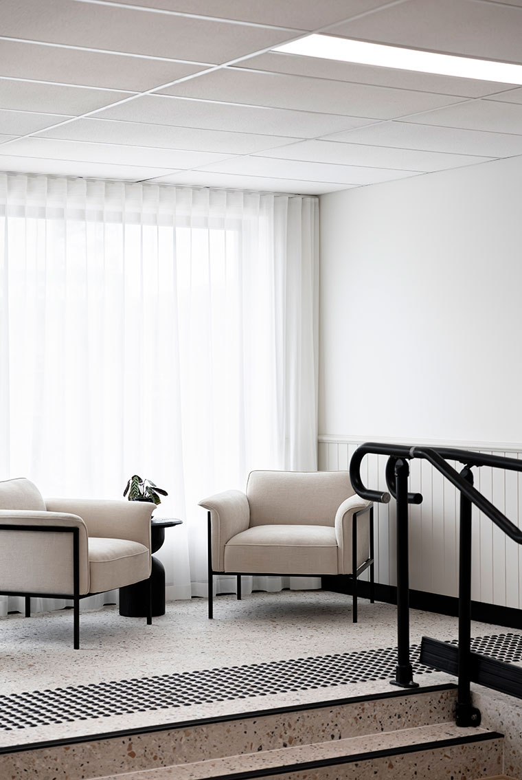 Financial Office Interior Design-2